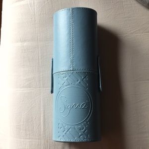 Sigma Brushes Brush Cup in Baby Blue